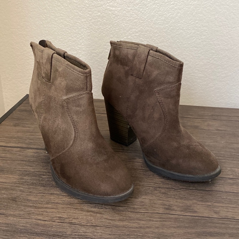 Soda Suede Boots